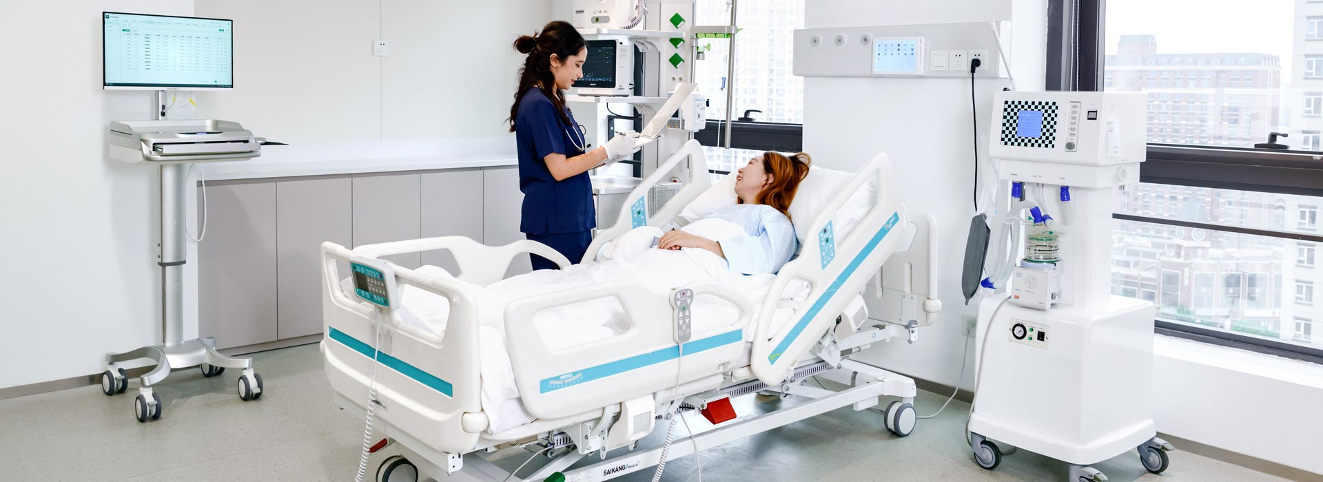  Lit d'hôpital électrique 